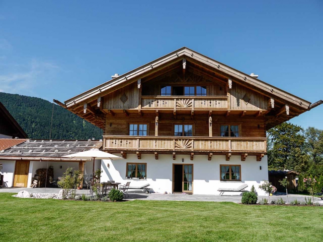 Einfamilienhaus aus Altholz in Garmisch-Pa.